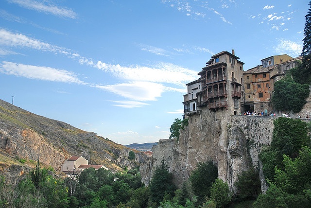 Σπίτια.. που κόβουν την ανάσα! (pics)