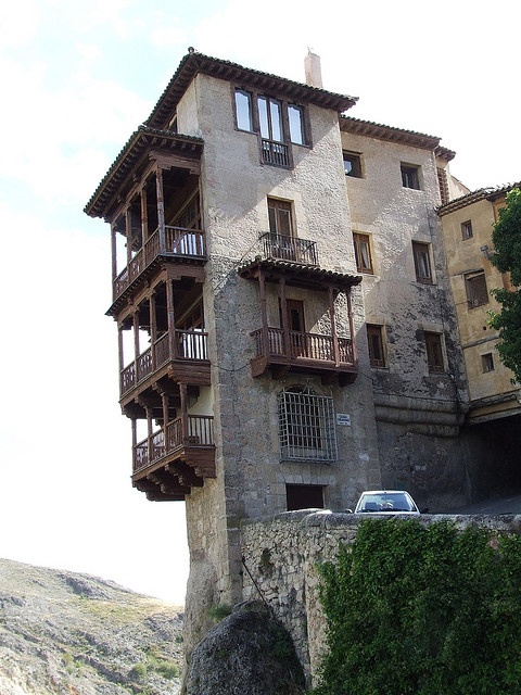 Σπίτια.. που κόβουν την ανάσα! (pics)