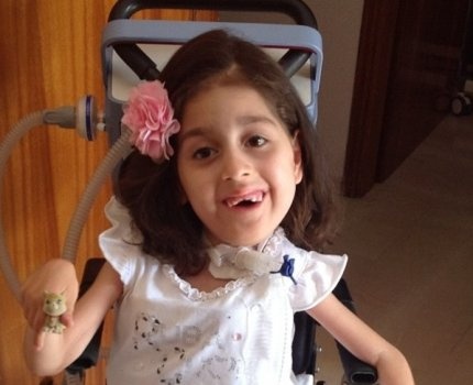 Η 6χρονη Αννέζα που δίνει μαθήματα ζωής