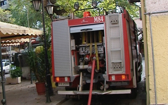 Φωτιά σε εστιατόριο στο κέντρο της Λαμίας (pics)