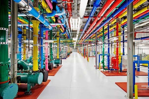 Google Data Centers: Εντυπωσιακές φώτο από το σπίτι του... internet!