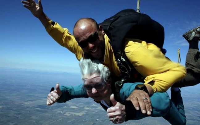 Απίθανες φωτογραφίες: Παππούδες και γιαγιάδες σε τρελά κέφια!