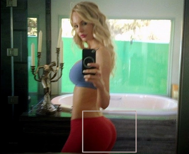 Δείτε: Πού φτάνουν κάποιες κοπέλες για να αρέσουν στο Facebook!