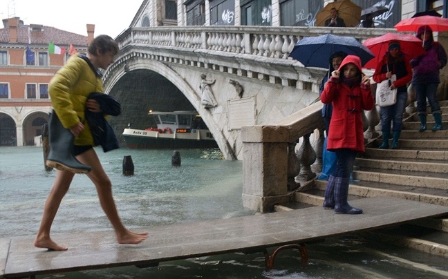 Πλημμύρισε το 70% του κέντρου της Βενετίας (pics)