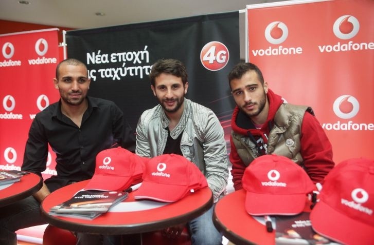 Παίκτες του Ολυμπιακού έζησαν την εμπειρία του 4G με τη Vodafone!
