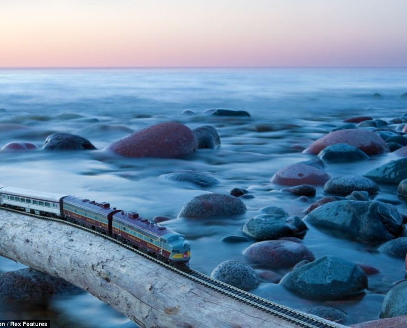 Ταξίδι στον Καναδά με τρένο-μινιατούρα (pics)