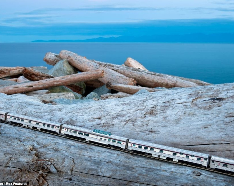 Ταξίδι στον Καναδά με τρένο-μινιατούρα (pics)