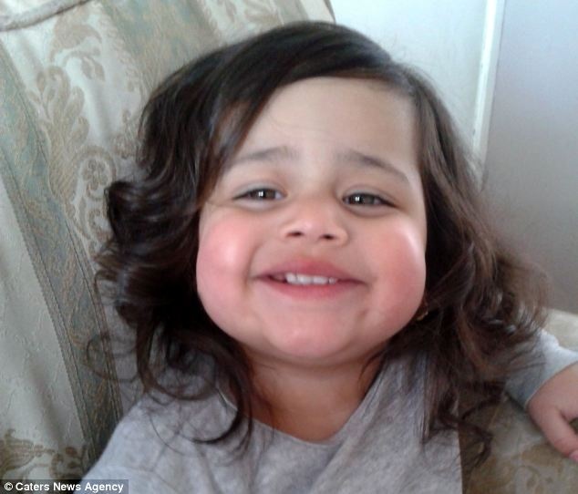 Σκληρές εικόνες: Σκύλος επιτέθηκε σε 2χρονη την ώρα που εκείνη έπαιζε 