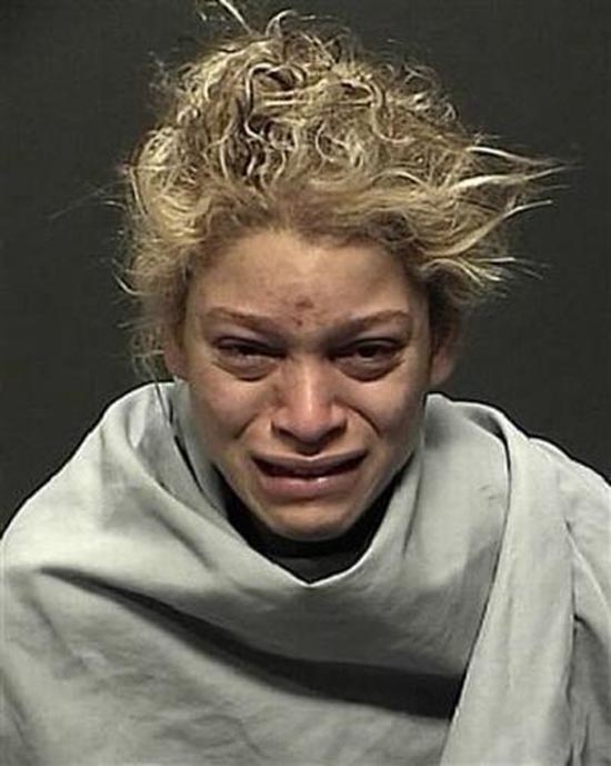 Δείτε πως άλλαξε μετά από 2 χρόνια στη φυλακή η όμορφη φοιτήτρια!