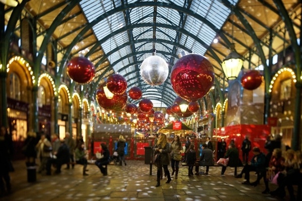 «Μύρισε» Χριστούγεννα σε όλον τον κόσμο!(pics)