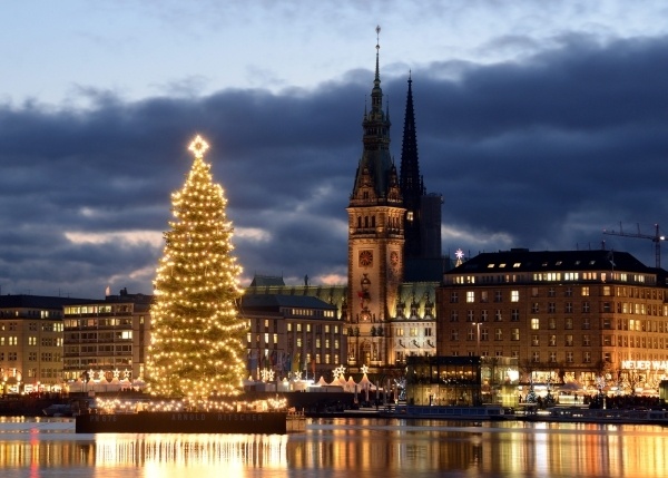 «Μύρισε» Χριστούγεννα σε όλον τον κόσμο!(pics)