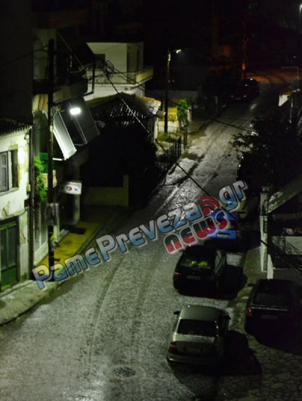 Βίντεο: Απίστευτο χαλάζι στην Πρέβεζα