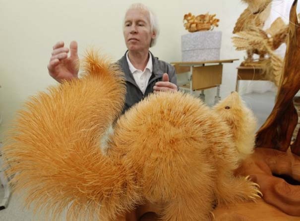 Απίστευτο: Δείτε τι έφτιαξε από ξύσματα μολυβιού!