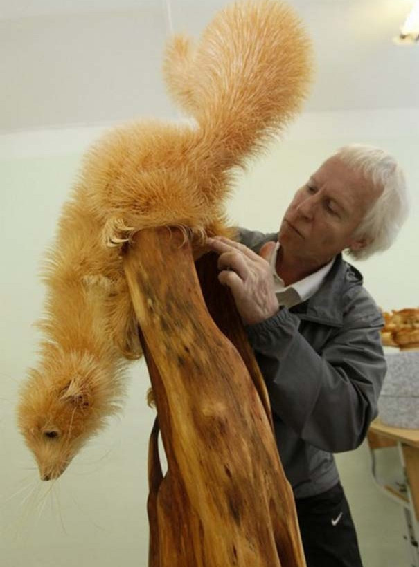 Απίστευτο: Δείτε τι έφτιαξε από ξύσματα μολυβιού!