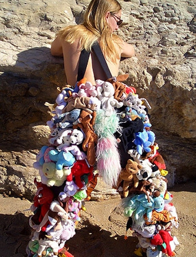 Aντί για ρούχα φοράνε λούτρινα! (pics)