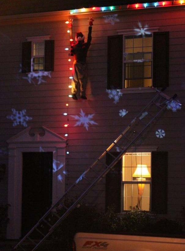 Ο πιο τρομακτικός χριστουγεννιάτικος στολισμός (pics)