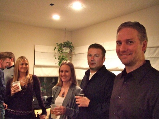 Δείτε πως θα πείσετε διάσημους να έρθουν στο πάρτι σας!