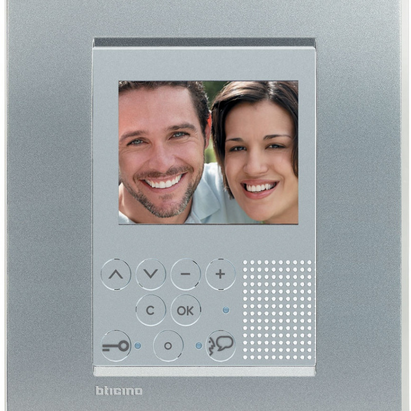  Legrand : Οι διακόπτες μας βρίσκονται πολύ ψηλά 