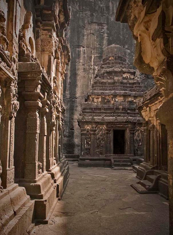 Εντυπωσιακές εικόνες από ένα άγνωστο αρχιτεκτονικό θαύμα