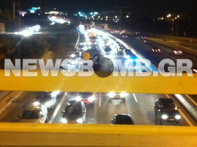 ΤΩΡΑ: Κυκλοφοριακό αλαλούμ στην εθνική οδό Αθηνών–Λαμίας