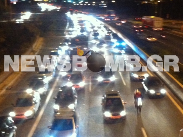 ΤΩΡΑ: Κυκλοφοριακό αλαλούμ στην εθνική οδό Αθηνών–Λαμίας