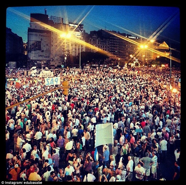 Οι 10 καλύτερες φωτογραφίες στο Instagram για το 2012