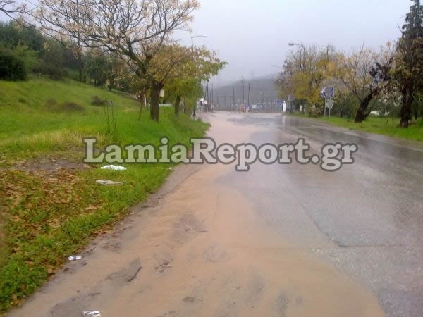 Βίντεο:Τους «έπνιξε» το νερό στη Λαμία