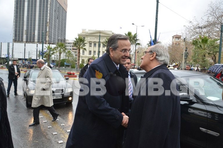 Τα λαμπρότερα Θεοφάνεια στον Πειραιά με Σαμαρά, Μιχαλολιάκο, Ιερώνυμο 