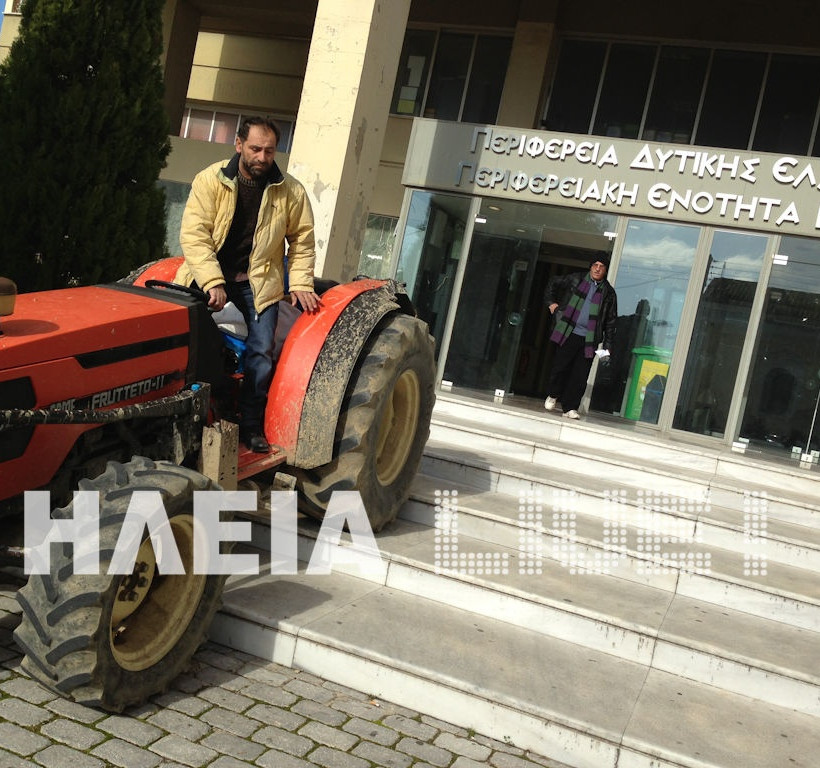 Πύργος: Έκαναν πορεία με τρακτέρ (pics)