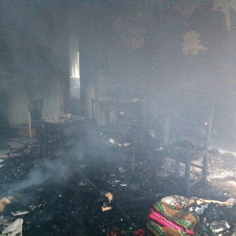 Έβλεπαν το σπίτι τους να καίγεται (pics - vid)