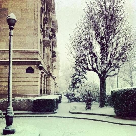 Εκπληκτικές φωτογραφίες του χιονισμένου Παρισιού