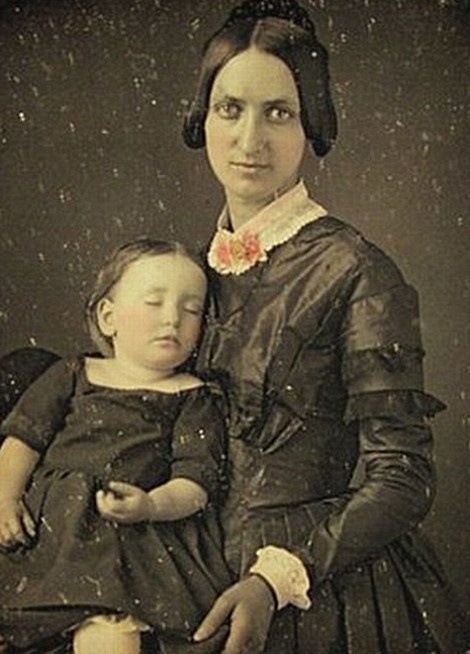 Απίστευτο: Δείτε τι το περίεργο έχει αυτή η φωτογραφία!