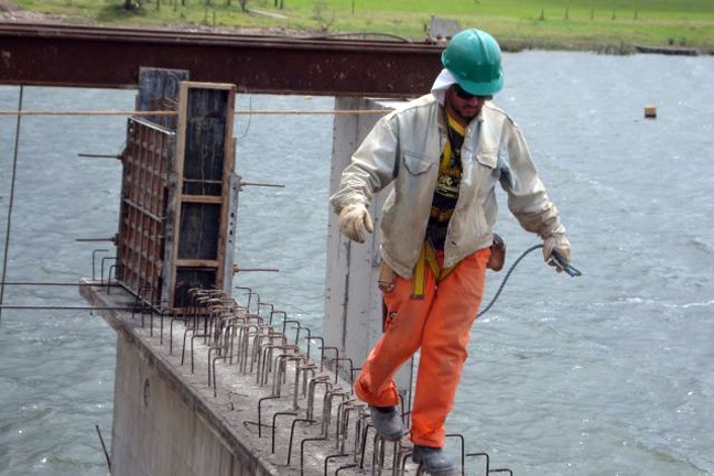 Απίθανες φωτογραφίες: Δεν ξέρουν τι σημαίνει κίνδυνος!
