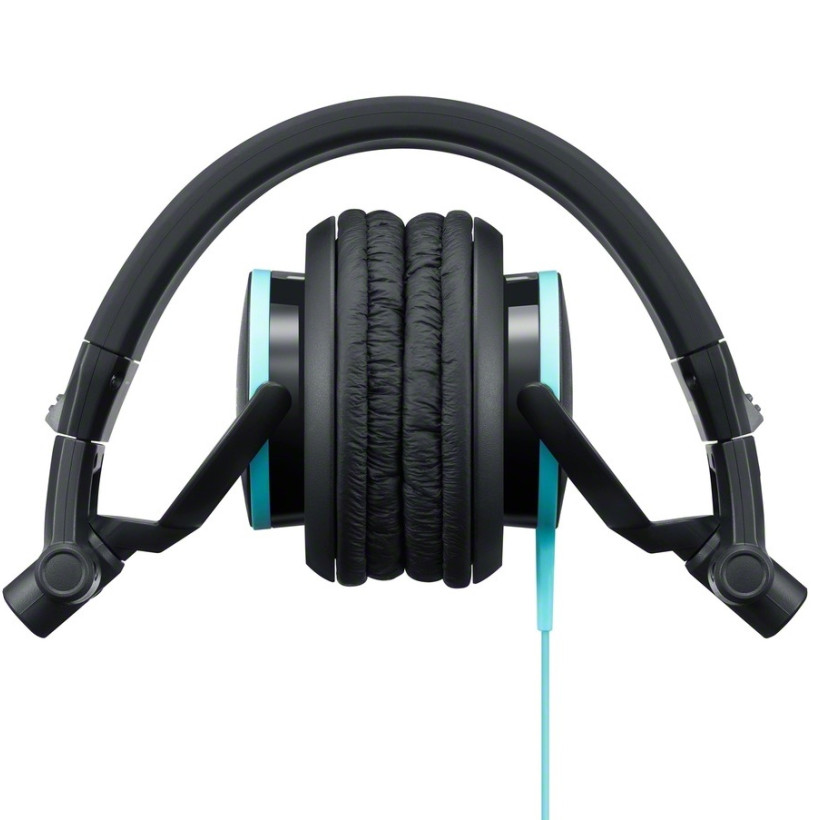 Public:Eμπλουτίζουν τη γκάμα των headphones με τα νέα μοντέλα της SΟΝΥ