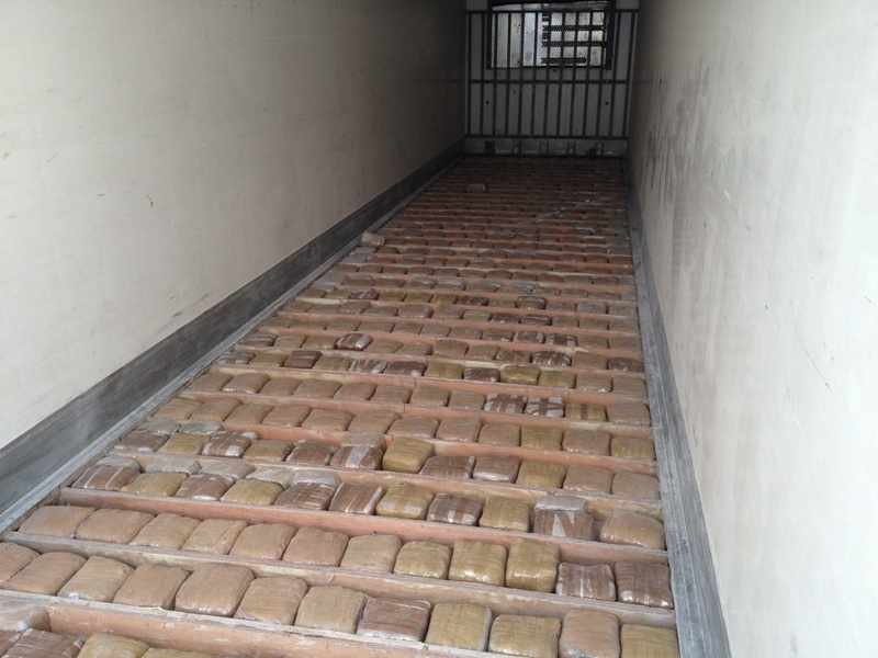 Φορτηγό έκρυβε ένα μεγάλο μυστικό (pics)