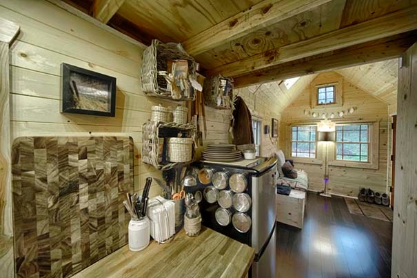 Εντυπωσιακό σπίτι–μινιατούρα 13 τ.μ. διαθέτει όλες τις ανέσεις (pics)