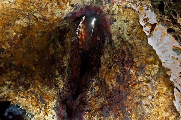 Το ηφαίστειο που μπορείτε να εξερευνήσετε από μέσα! (pics)