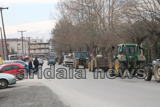 Στους δρόμους της Αριδαίας οι αγρότες (pics-vid)