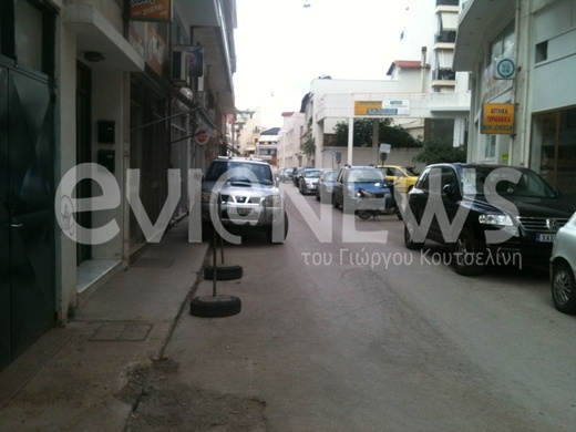 Χαλκίδα: Το πρόσωπο του καφετζή τον έκανε να «παγώσει» (pics)