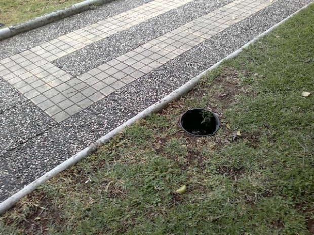 Τρίχρονο αγοράκι έπεσε σε φρεάτιο σε παιδική χαρά (pics)