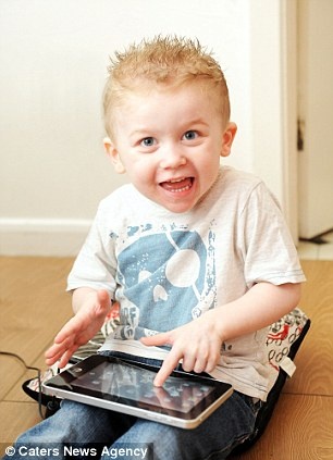 Συγκλονιστικό: Δίχρονο αγοράκι σε σώμα...80άρη!