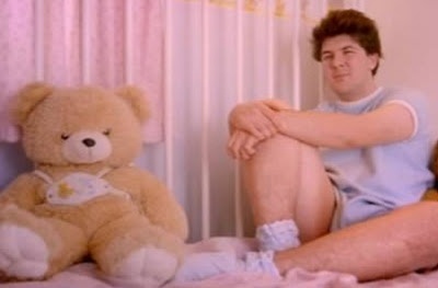 Σπάνια πάθηση κάνει τους ενήλικες να συμπεριφέρονται σαν μικρά παιδιά