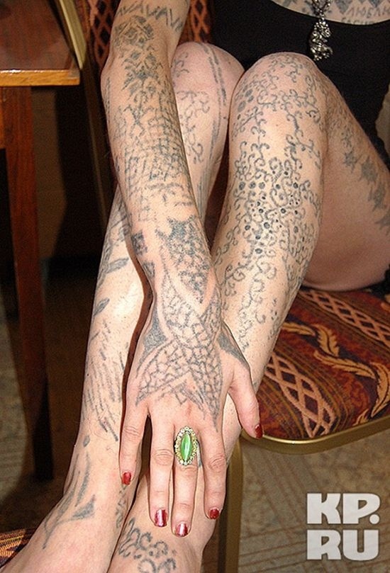 Η πιο άσχημη γυναίκα με τατουάζ στη Ρωσία (pics)