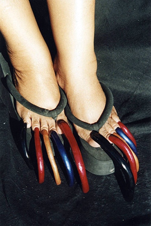 ΔΕΙΤΕ: Τα μεγαλύτερα νύχια στα πόδια