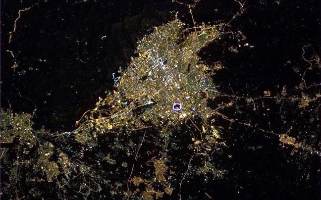 Δείτε πόσο μαγευτική είναι η Γη όταν την κοιτάς από το διάστημα (pics)