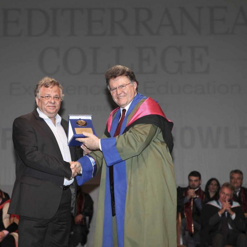 Εντυπωσιακή η τελετή αποφοίτησης του Mediterranean College