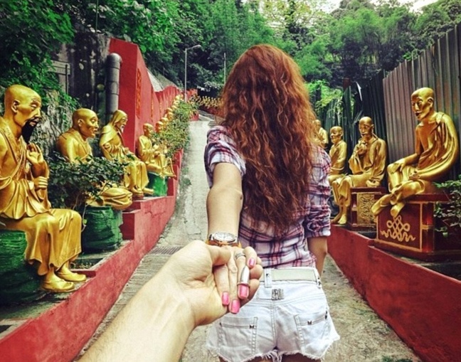 Απίθανες φώτο: Το ζευγάρι που έκανε το γύρο του κόσμου χέρι-χέρι