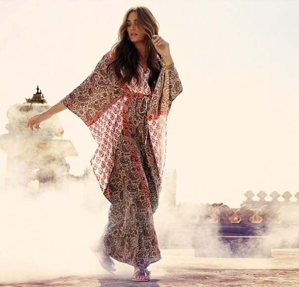 Μπορείτε να μαντέψετε πόσο χρονών είναι αυτή η πανέμορφη γυναίκα; 