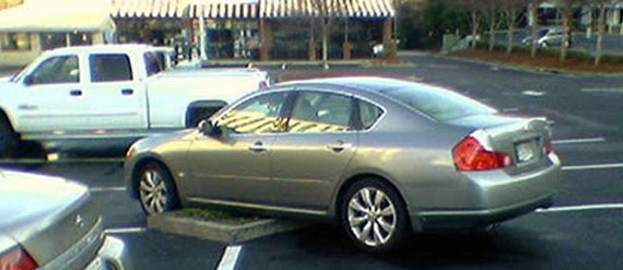 Δεν υπάρχουν: Τα χειρότερα παρκαρίσματα του κόσμου (pics)