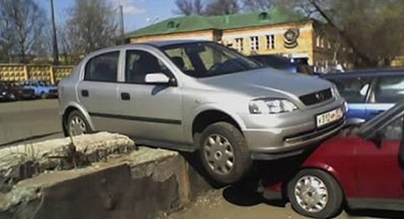 Δεν υπάρχουν: Τα χειρότερα παρκαρίσματα του κόσμου (pics)